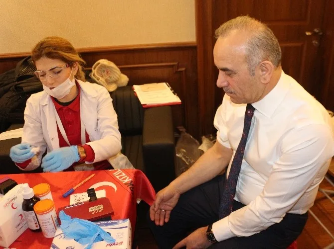 Başkan Tekintaştan Kan Bağışına Destek