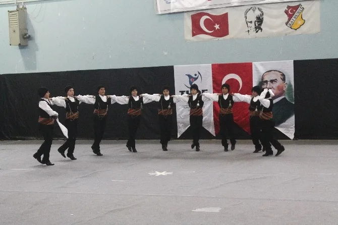 Bayburtta Halk Oyunları İl Birinciliği Yapıldı