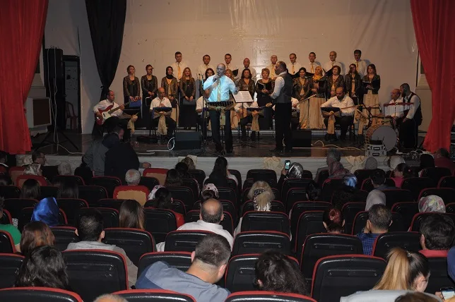 Tüfekçi, türkülerle anıldı