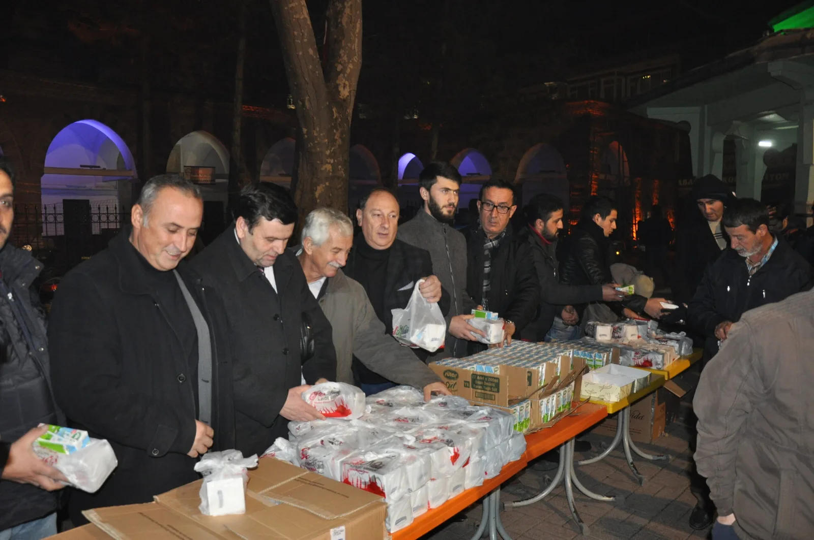Tarım paydaşlarından Kandile özel süt ikramı