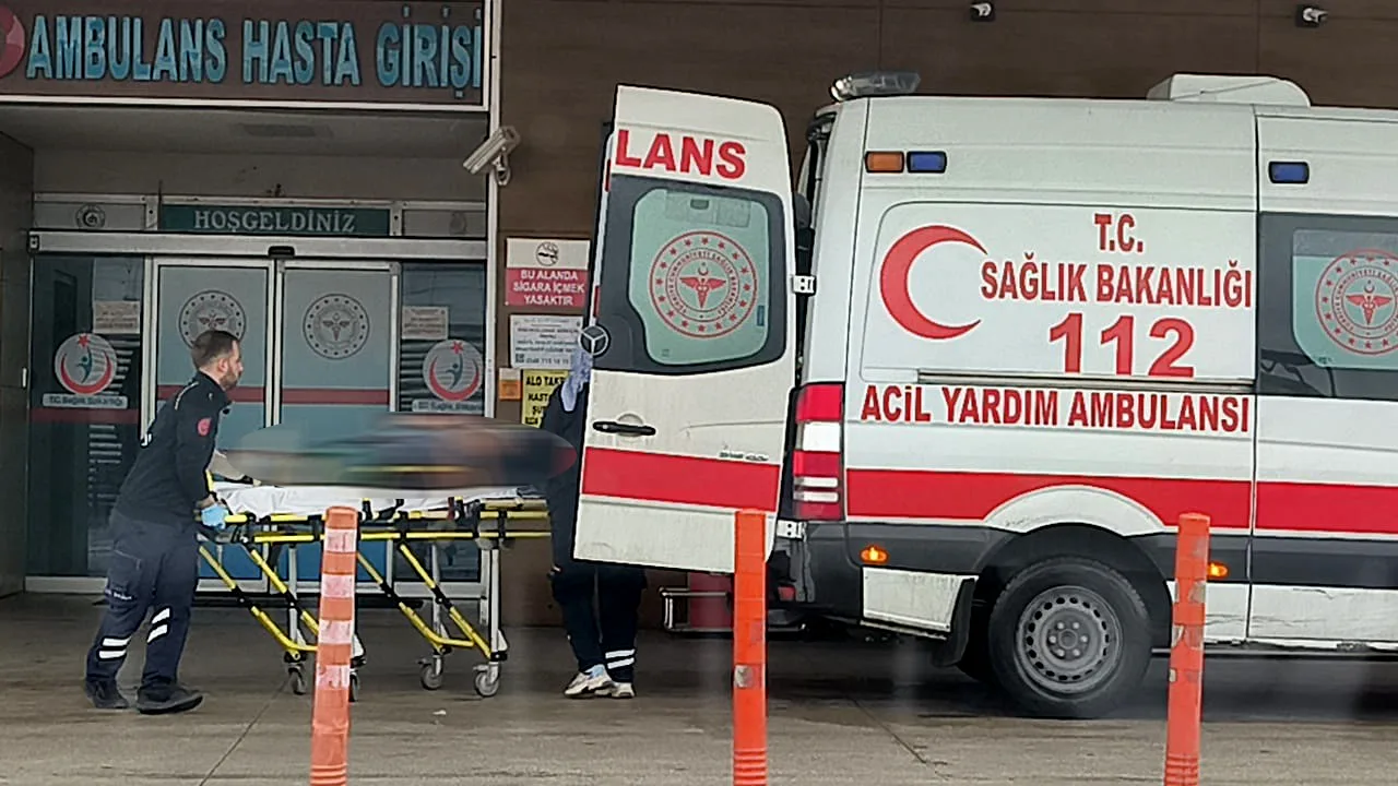 Edebey’de bıçaklı saldırı