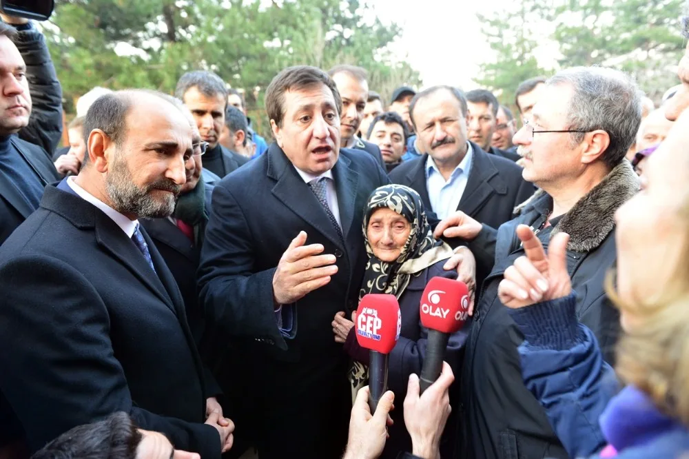 Belediyeden Heyelanzedelere Kira Yardımı