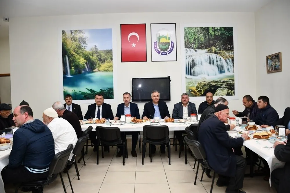 “Bereket Sofrası” Bu Defa Huzurevinde Kuruldu