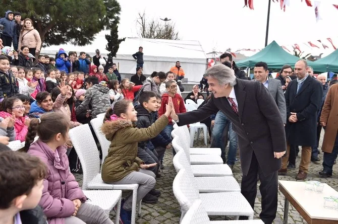 Beyoğlunda Doğaya Destek Olana, Buz Pisti Bileti Hediye