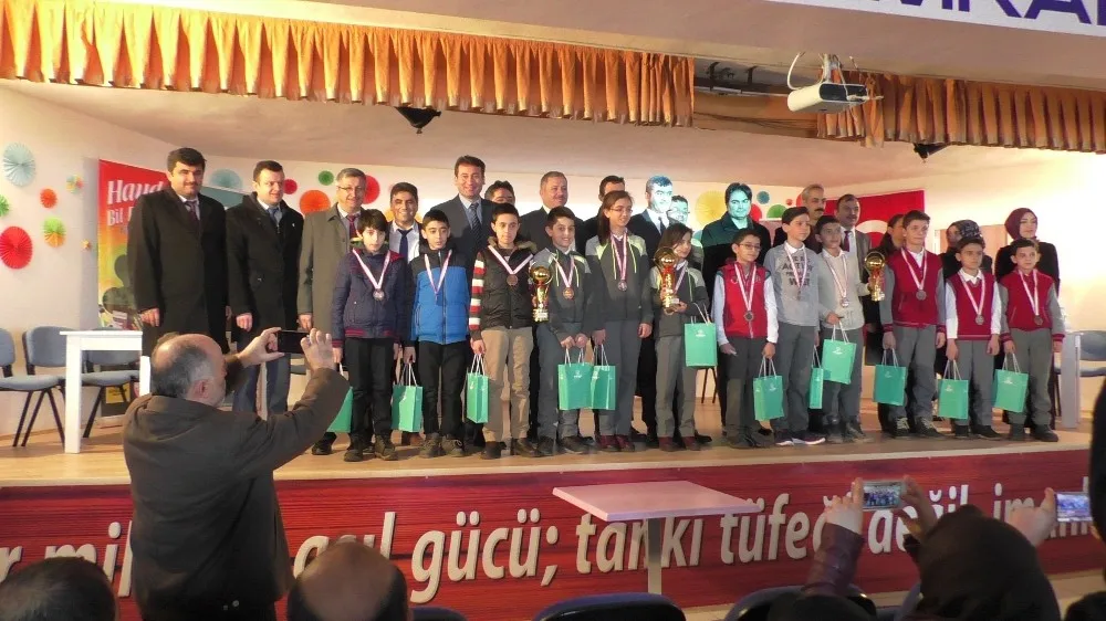 Beyşehirdeki Yarışmalarda İlçe Birincisi Okullar Belirlendi