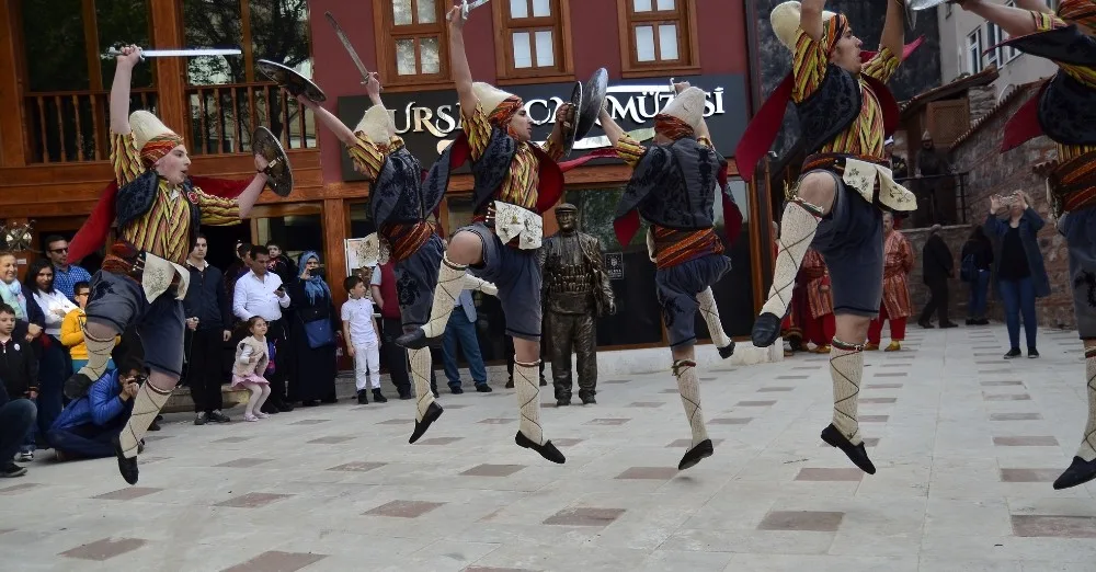 Bıçakçılık Müzesinde Kılıçlar Konuştu