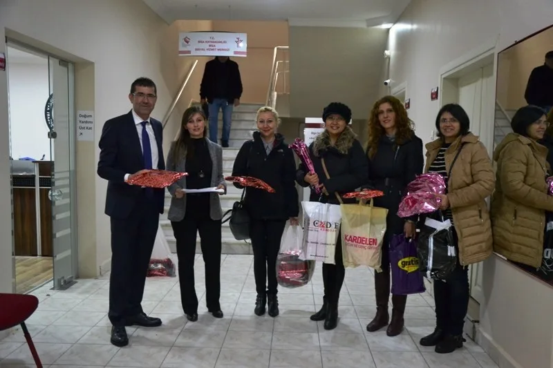 Bigalı Öğrencilerden Depremzede Öğrencilere Yardım