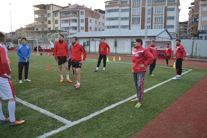 Bileciksporda Hedef 15De 15