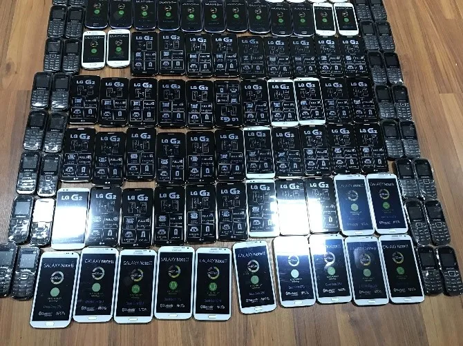 Bitliste 258 Adet Kaçak Akıllı Cep Telefonu Ele Geçirildi