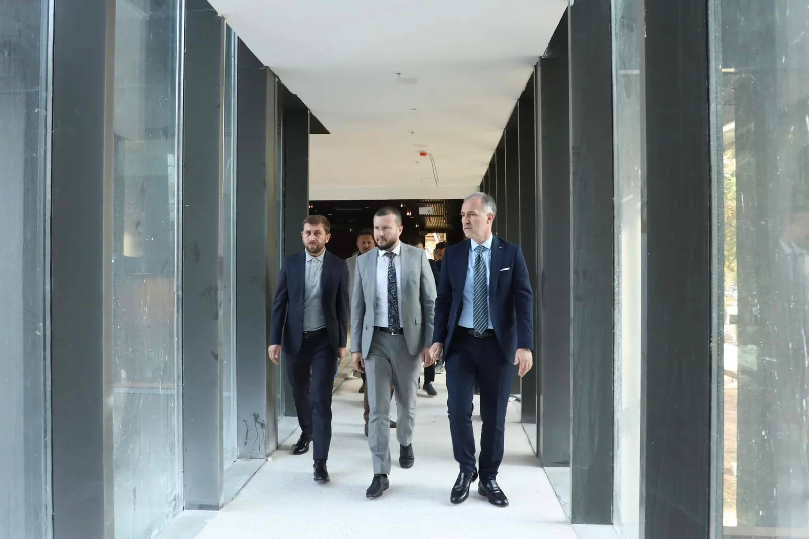 MHP HEYETİ YENİ YAŞAM ALANI VE KENT MEYDANINI İNCELEDİ