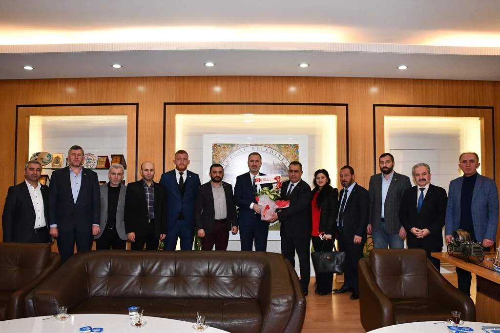MHP heyeti Alper Taban'ı ziyaret etti