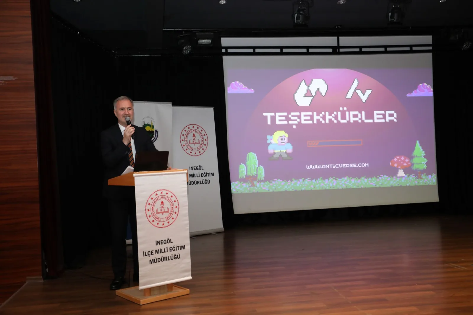 “GAYRET EDEN BAŞARACAK”
