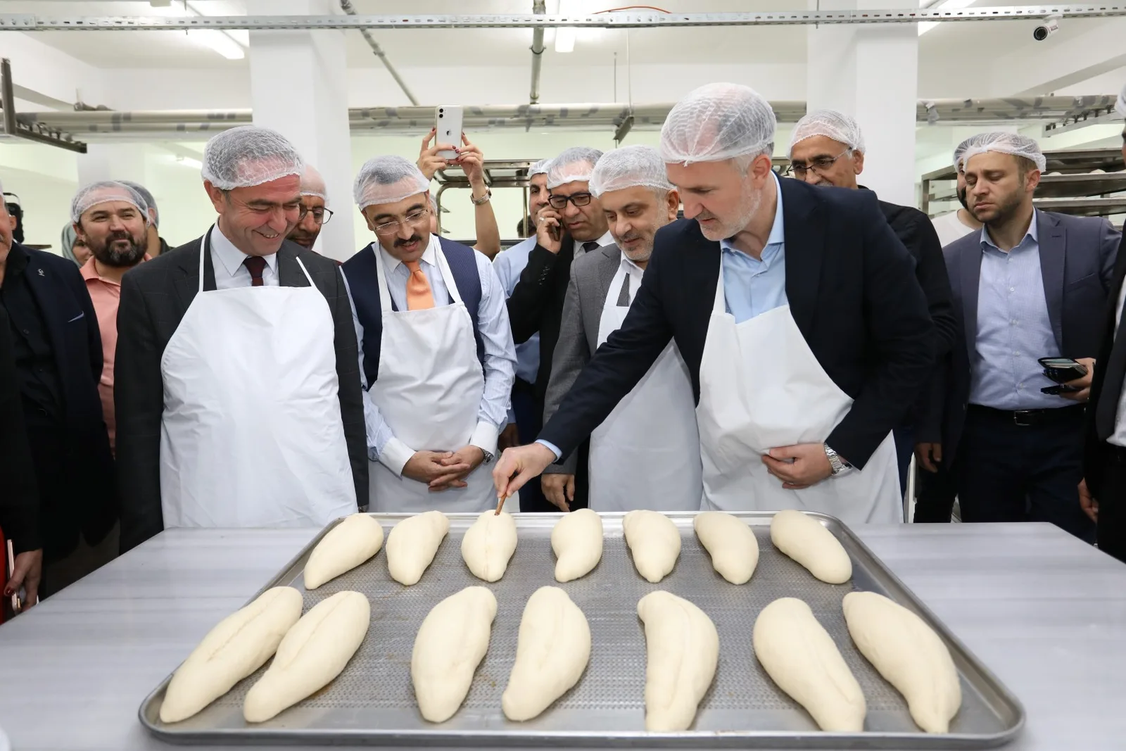 Belediye’nin desteği ile 4 tl’ye ekmek üretiliyor
