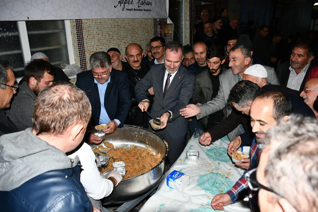 İnegöl Belediyesi’nin helva geleneği sürüyor
