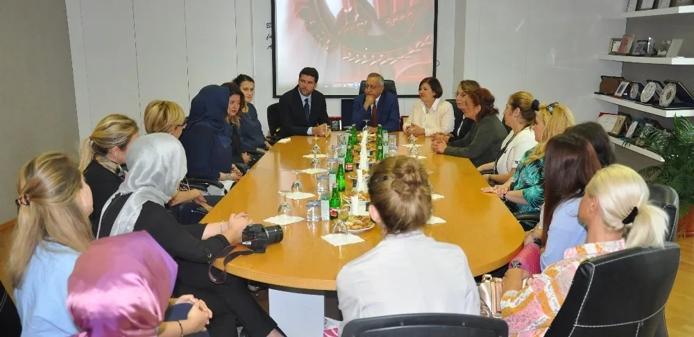 Bosna Hersekli İş Kadınları İnegöl Tsoyu Ziyaret Etti