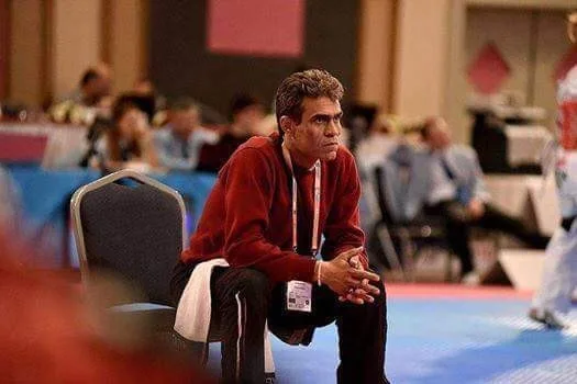 Burhaniyede, Nazmi Öğretmen Sevenlerini Üzdü