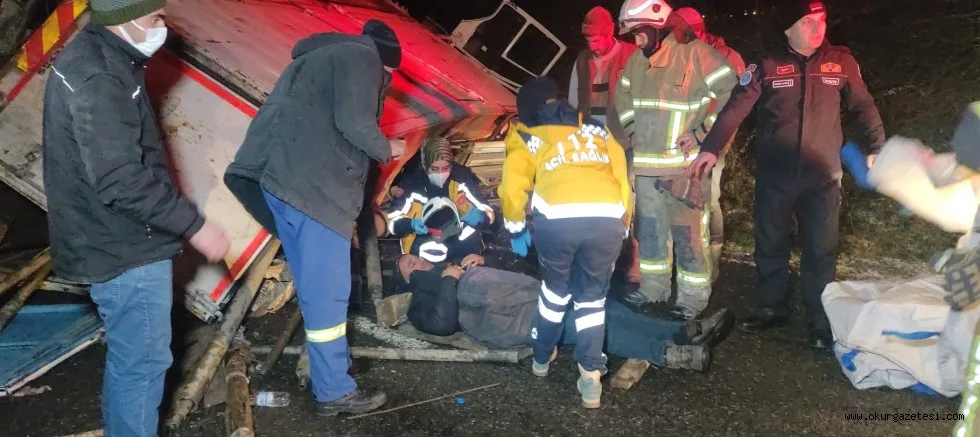 Bursa'da sondaj kamyonunun devrilmesi sonucu 2 kişi yaralandı