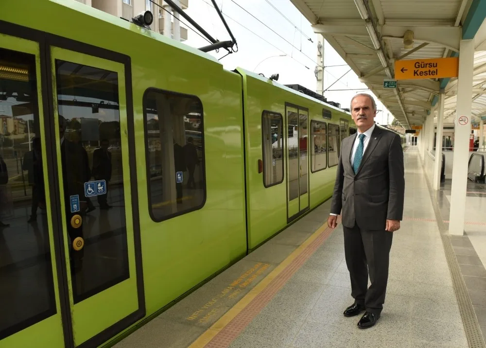 Bursa Metrosuna Kent Meydanında Aktarma Merkezi Geliyor