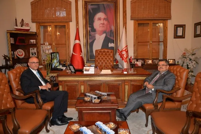 Bursa Vali Yardımcısı Kadiroğludan Başkan Yağcıya Ziyaret
