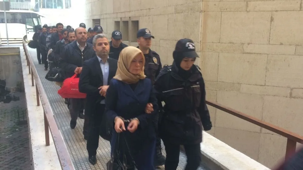 Bursada Eski Sgk Çalışanlarına Fetö Operasyonu