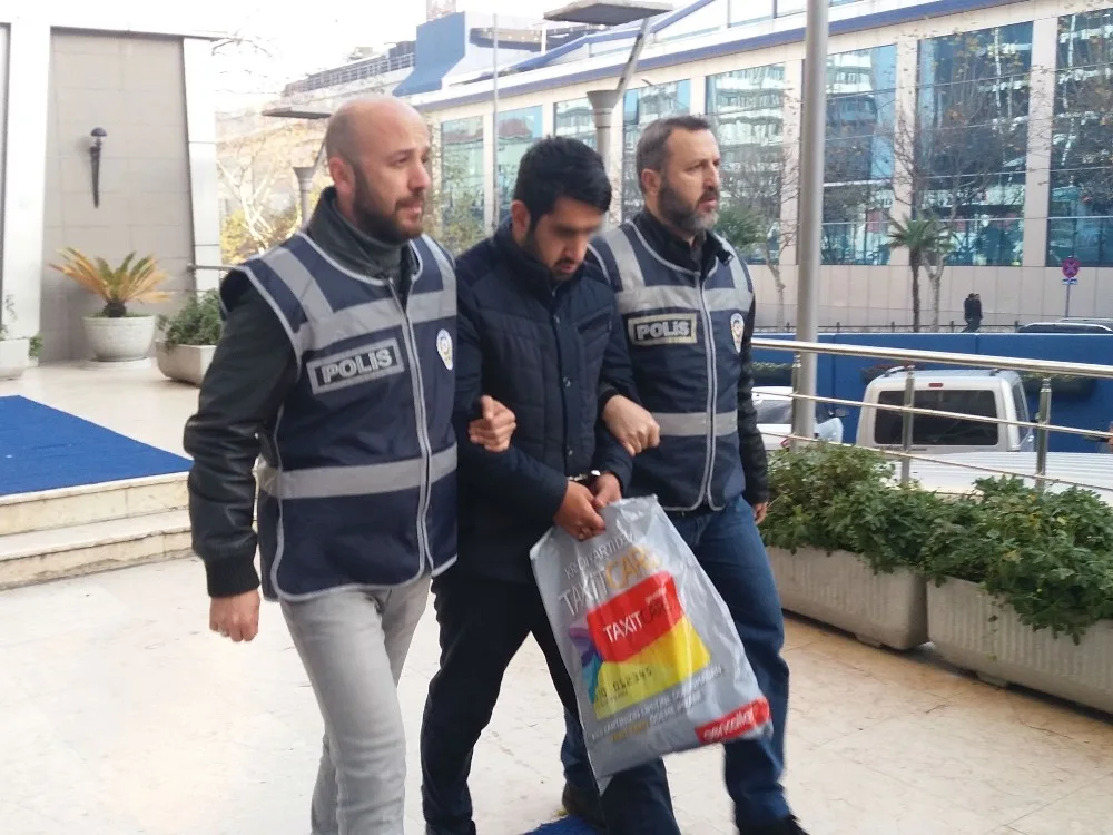 Bursada Evlere Dadanan Hırsızlar Kamerada