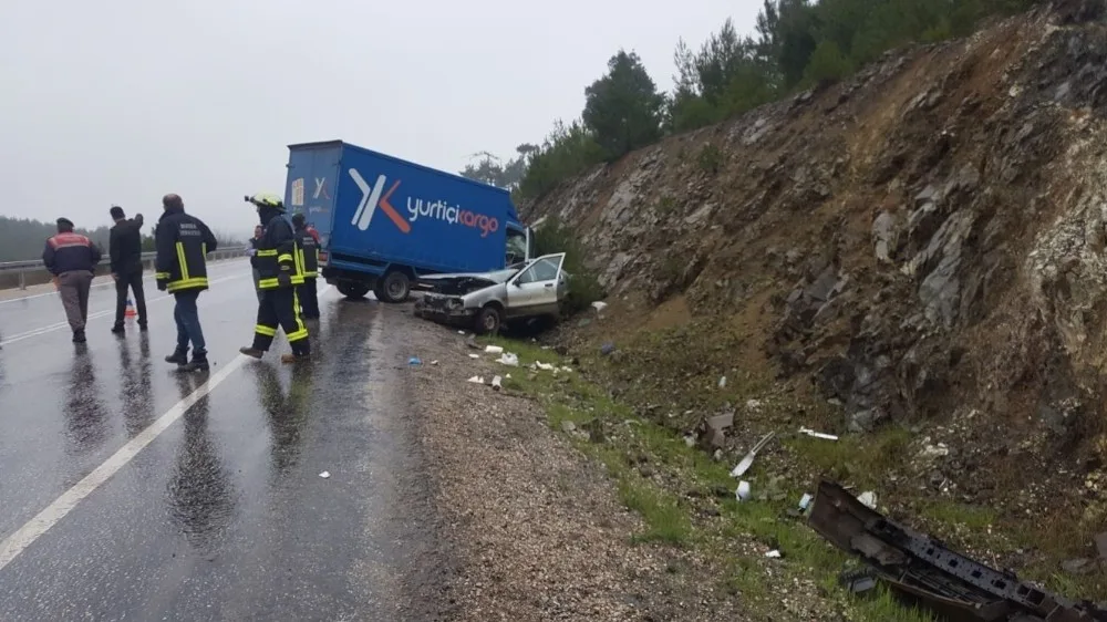 Bursada Feci Kaza: 1 Ölü, 2 Yaralı