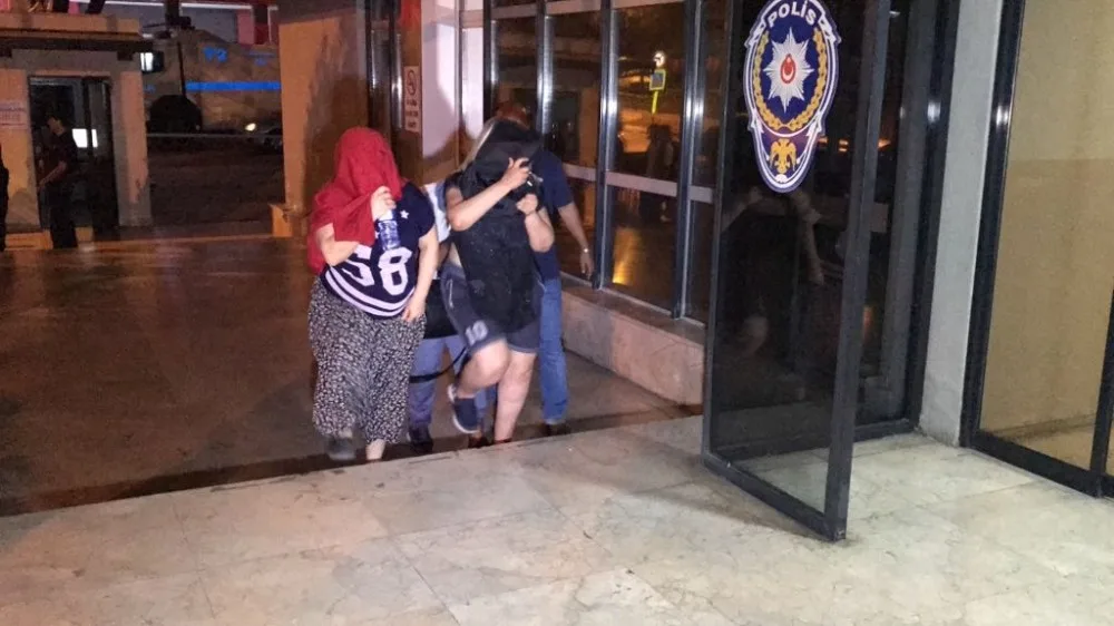 Bursada Fuhuş Operasyonunda: 24 Kişi Gözaltı