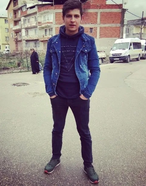 Bursada Motosikletle Otomobil Çarpıştı: 2 Ölü