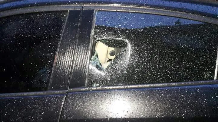 Bursada Otomobillerin Camlarını Kıran Hırsızlar Değerli Eşyaları Çaldı