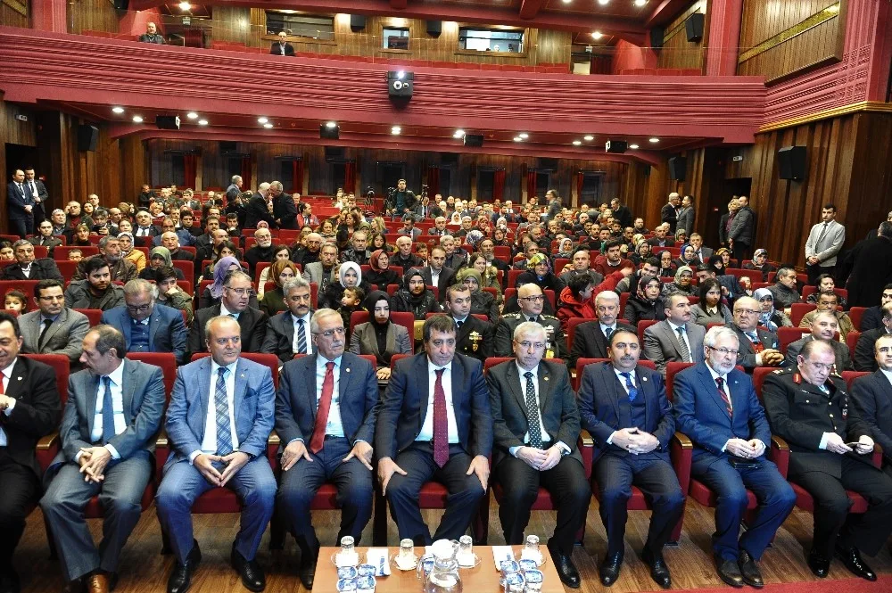 Bursada Şehit Yakınları Ve Gazilere Devlet Övünç Madalyası Verildi
