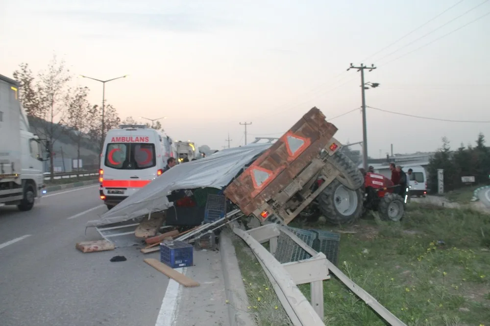 Bursada Traktör Devrildi: 6 Yaralı