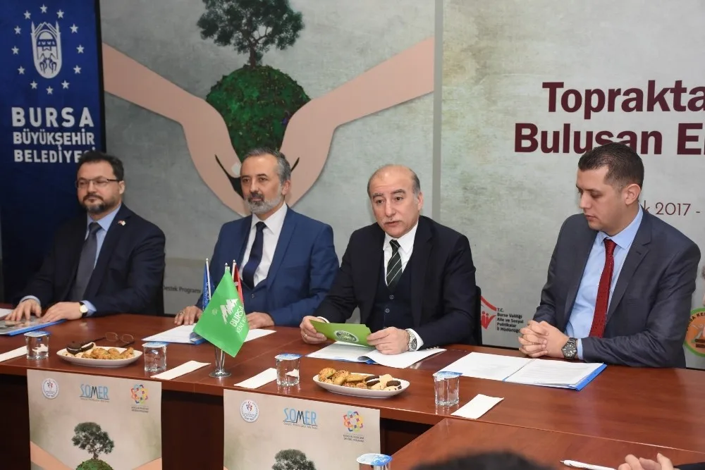 Bursalı Gençler Toprakla Buluşuyor