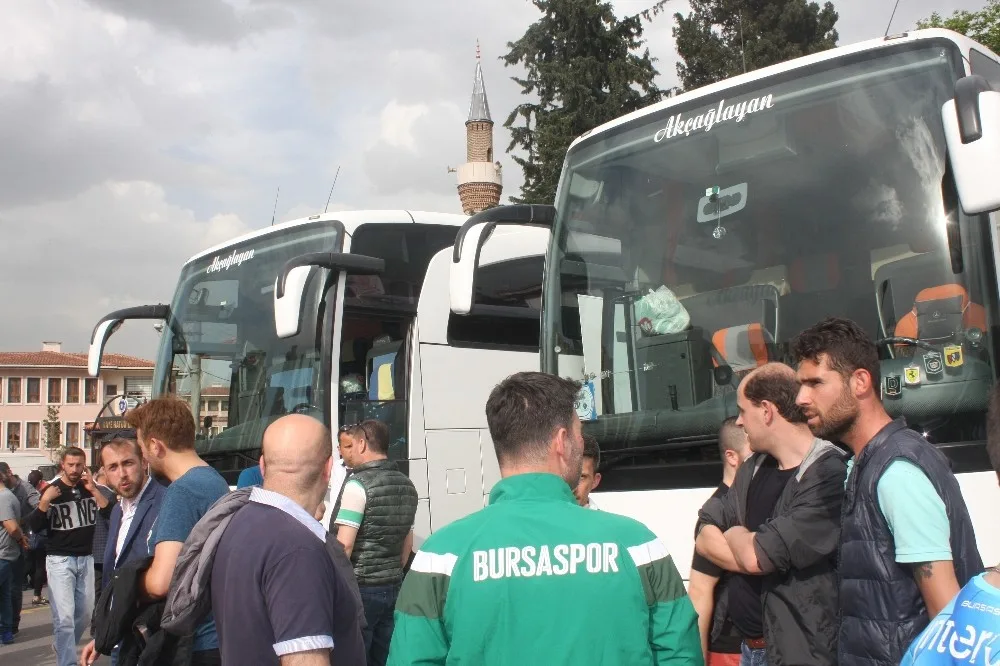 Bursasporlu Taraftarlar Umreye Uğurlandı