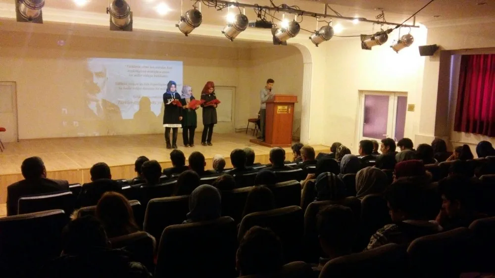 Büyükorhanda Öğrenciler İstiklal Marşının Kubülünü Kutladı