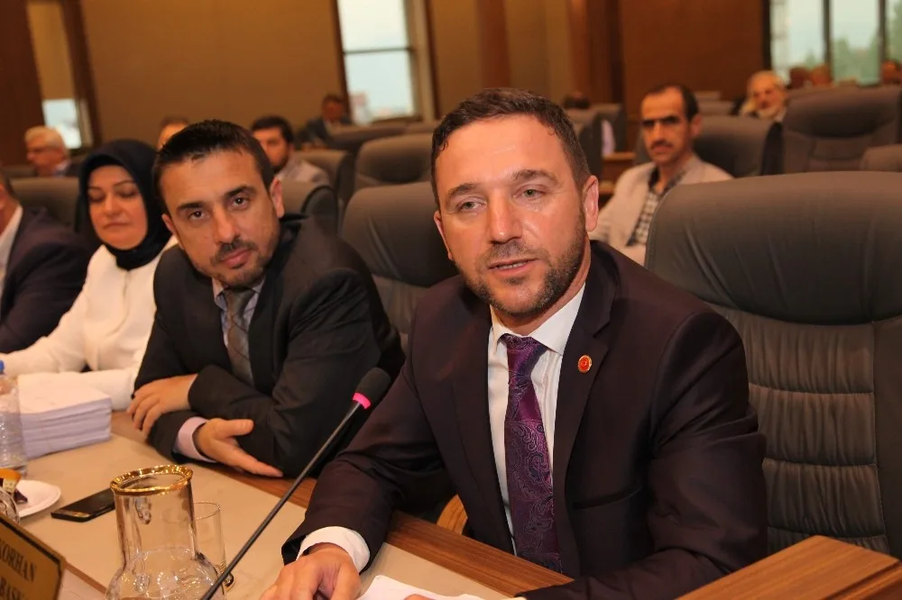 Büyükşehir Belediye Meclisinde İstifa