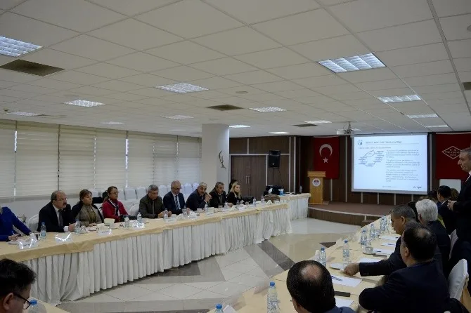Büyükşehir Belediyesinden Çalışanlarına İş Sağlığı Ve Güvenliği Eğitimi