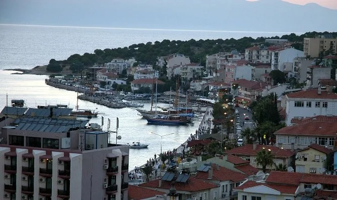 Büyükşehirden Çeşmeye Tarihi Yatırım