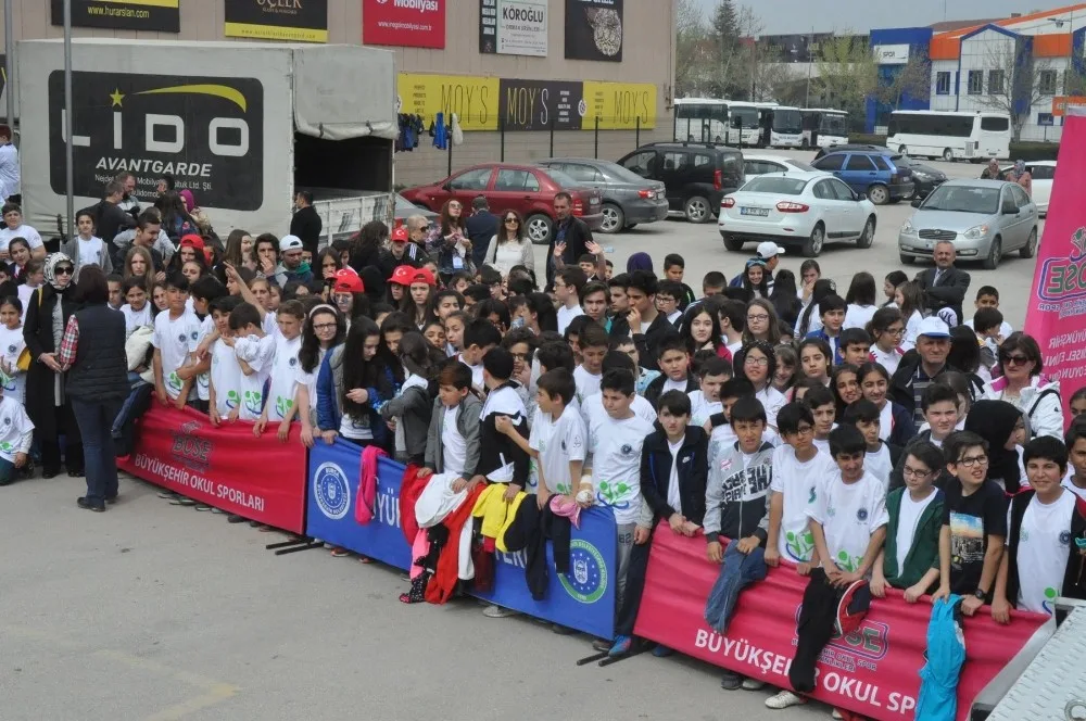 Büyükşehirin Spor Tırı İnegölde