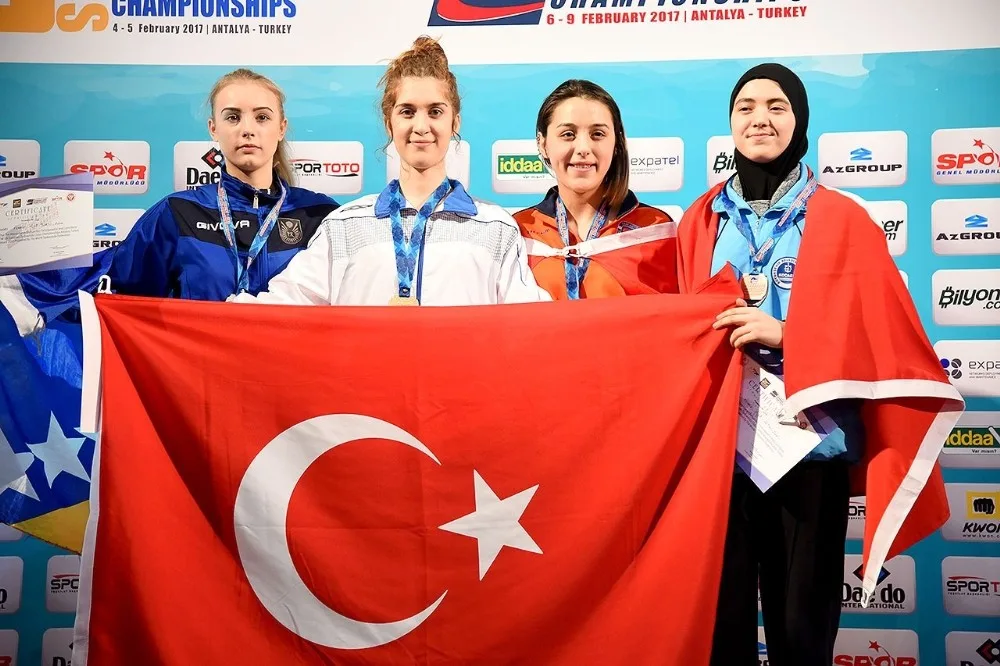 Büyükşehirli Tekvandocular Çıtayı Yükseltti