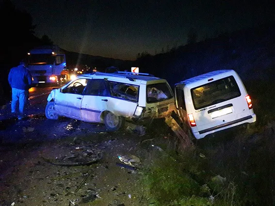 Yenişehir yolunda can pazarı: 1 ölü 3 yaralı