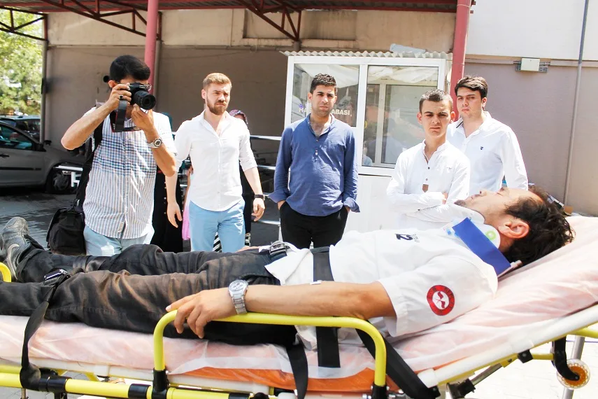 Arkadaşını bırakıp motosikleti kaçırdılar