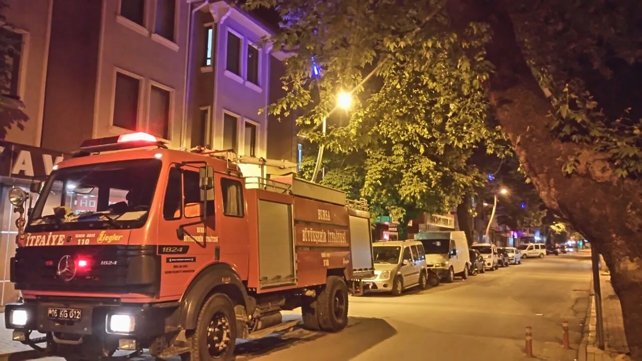 SİGARA İZMARİTİ Yangına neden oldu