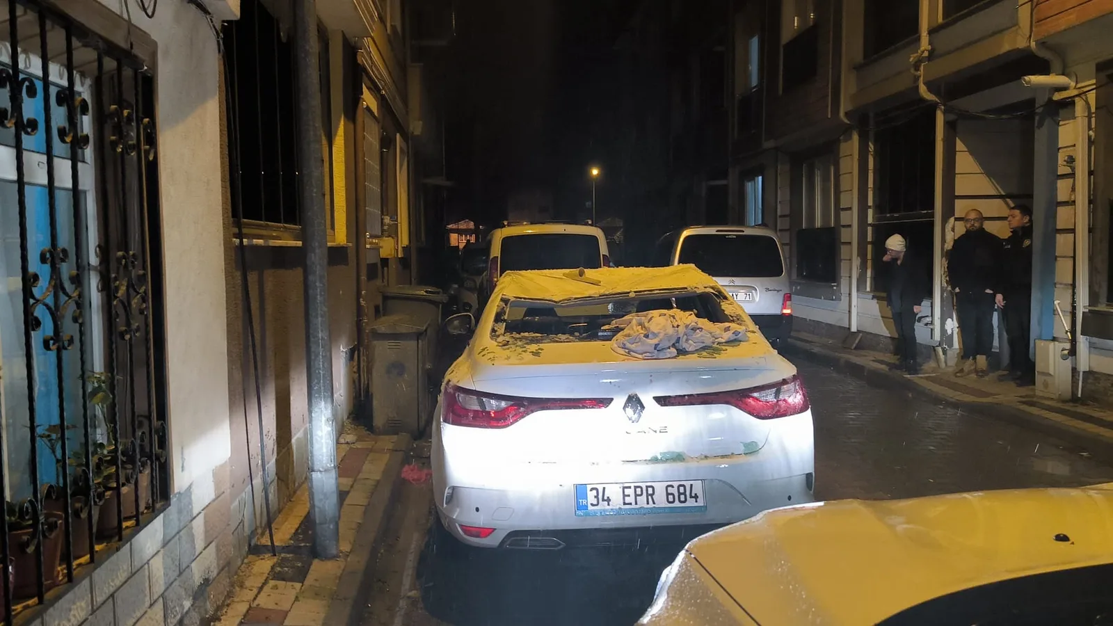 İnegöl'de feci olay... Anten düzeltmek isterken çatıdan düştü