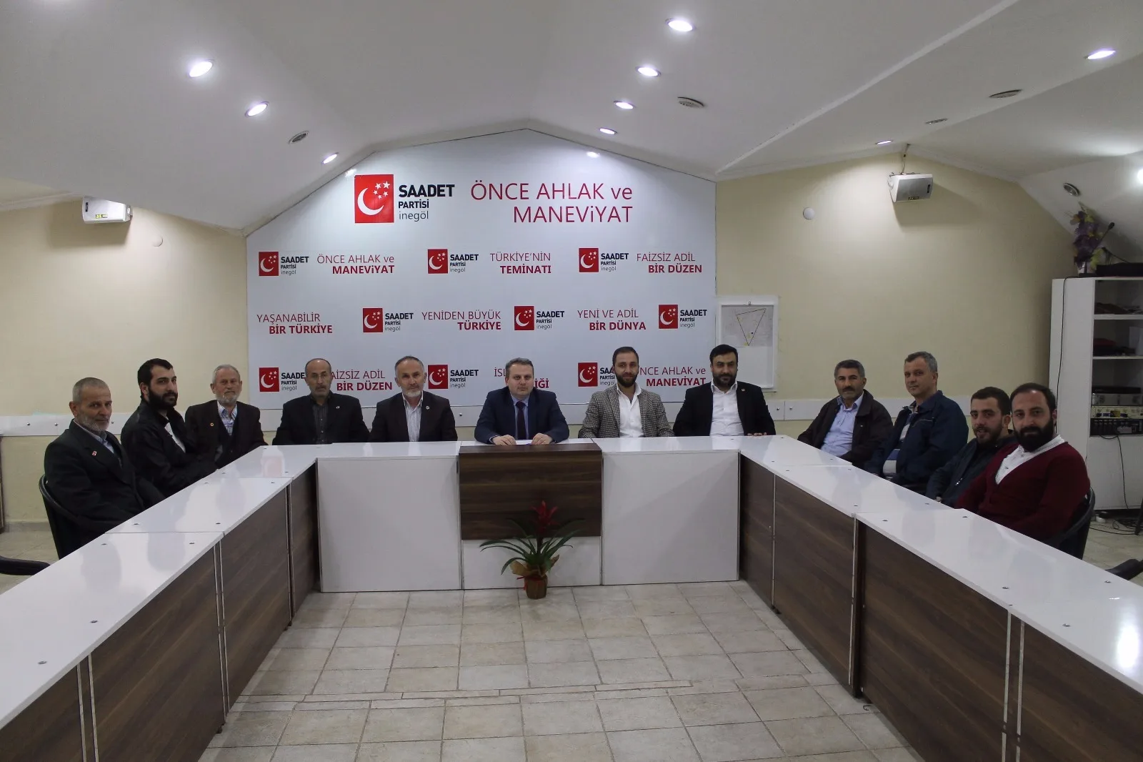 Büyükşehir ilçelerle birlikte hareket etmeli