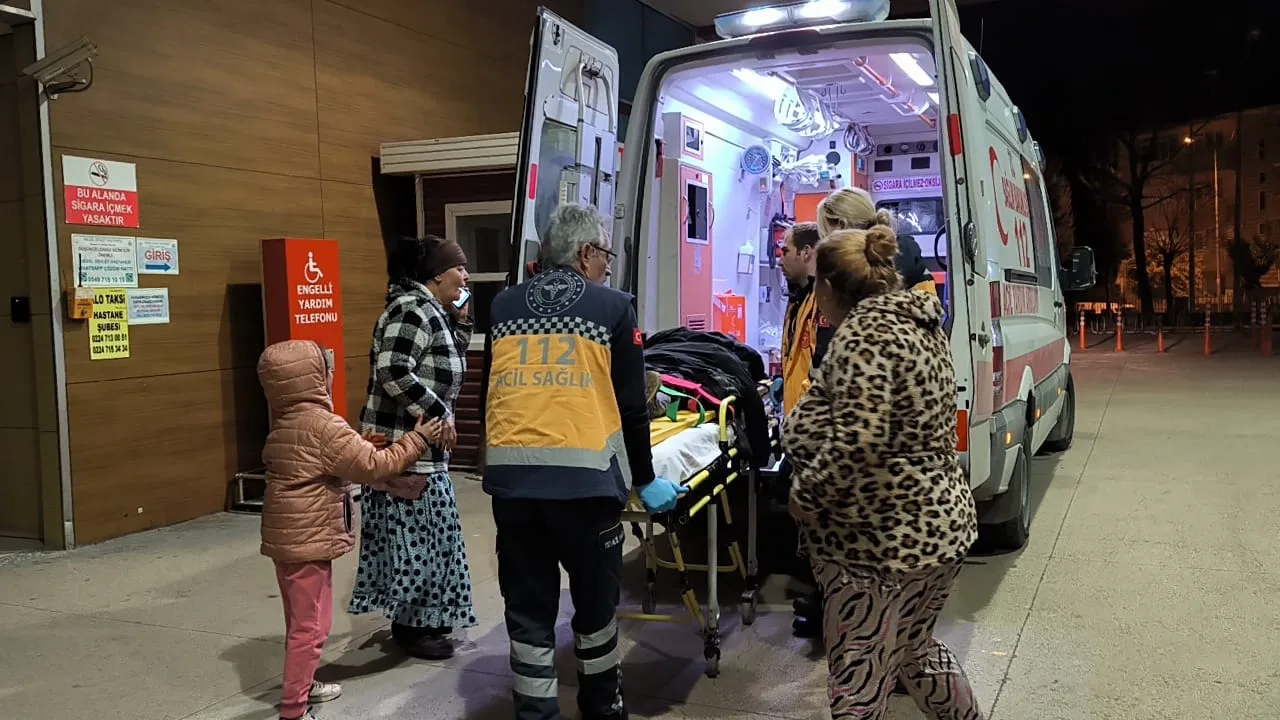 Çocuğu sokak ortasında bırakıp kaçtı