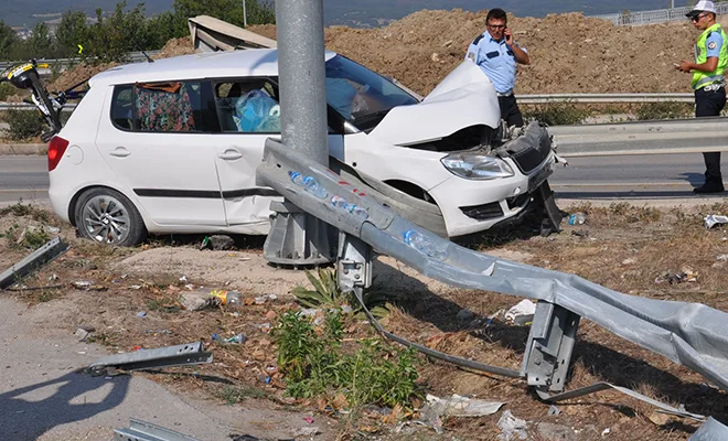 Mezitlerde feci kaza.. 1'den fazla yaralı var