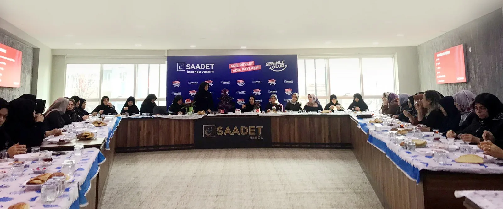 SP’li kadınlar STK’ların kadın yöneticilerini ağırladı
