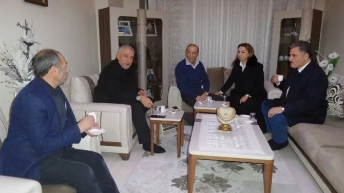 Çalıktan Akçadağ Eski İlçe Başkanına Geçmiş Olsun Ziyareti