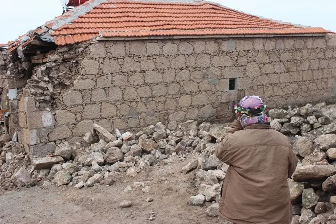 Çanakkaledeki Depremlerin İstanbula Etkisi