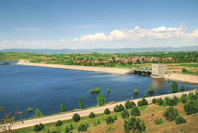 ARAZİLER TOPLULAŞTIRACAK